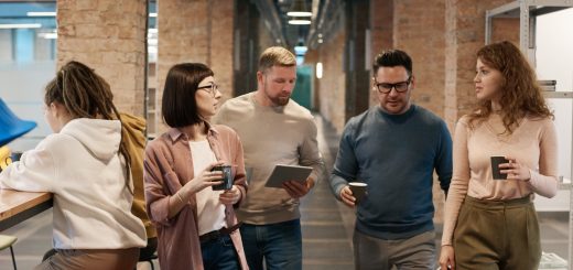 Komunikasi-Efektif-dengan-Pelanggan